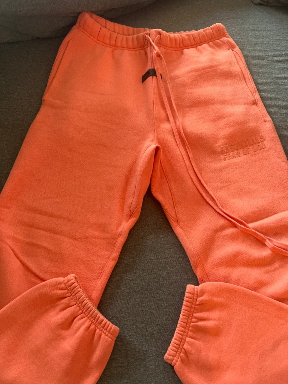 Essentials Sweatpants – Light Peach